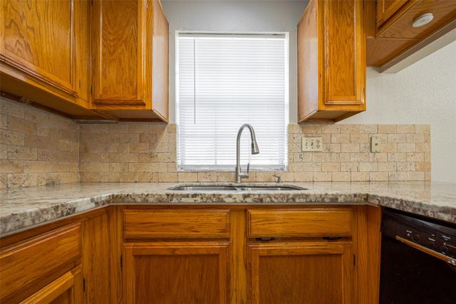 3002 Old Fort Road, Sugar Land, TX 77479