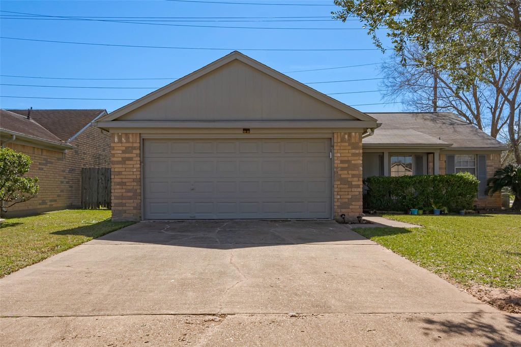 3002 Old Fort Road, Sugar Land, TX 77479