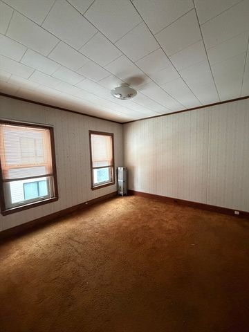 6 Glover Ct, Boston, MA 02127