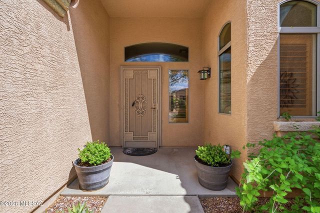 15044 N Rugged Lark Drive, Tucson, AZ 85739
