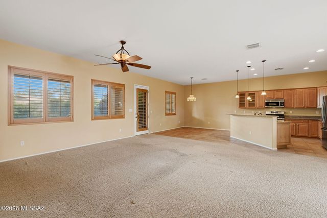 15044 N Rugged Lark Drive, Tucson, AZ 85739