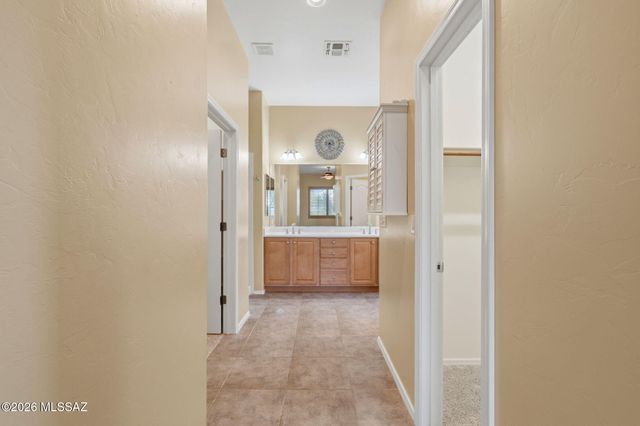 15044 N Rugged Lark Drive, Tucson, AZ 85739