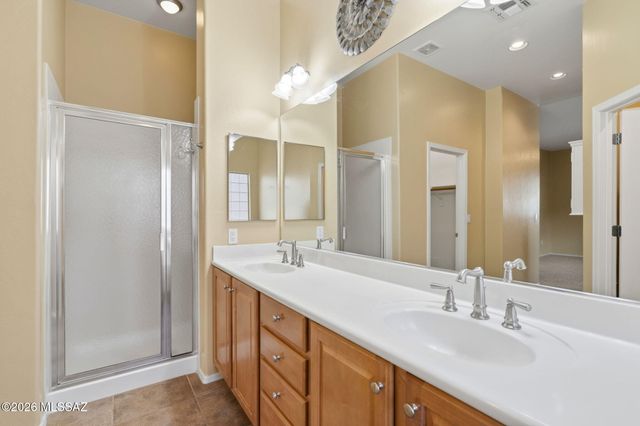 15044 N Rugged Lark Drive, Tucson, AZ 85739