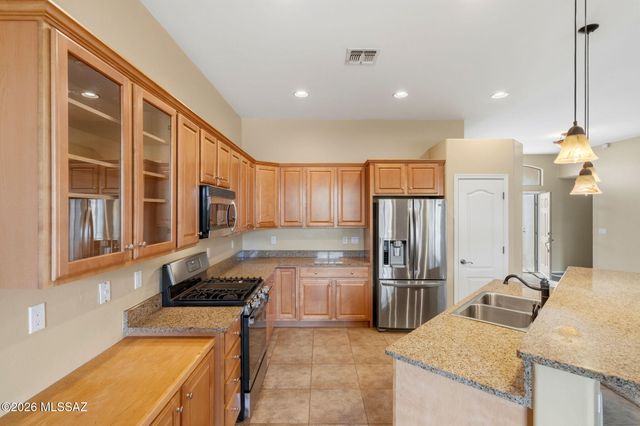 15044 N Rugged Lark Drive, Tucson, AZ 85739