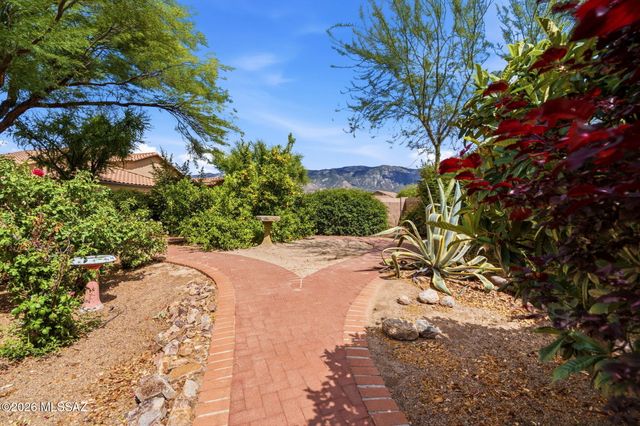 15044 N Rugged Lark Drive, Tucson, AZ 85739