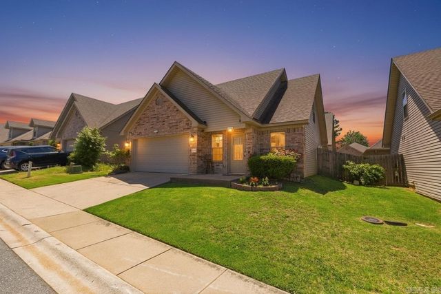 3380 Garden Club Dr, Bryant, AR 72022
