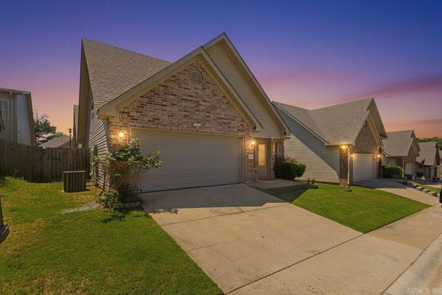 3380 Garden Club Dr, Bryant, AR 72022