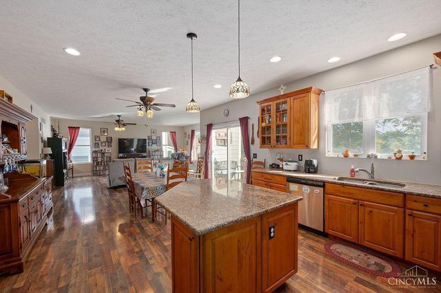 7389 Southside, Madeira, OH 45243