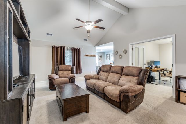 201 Cattlemans Creek Road, Newark, TX 76071