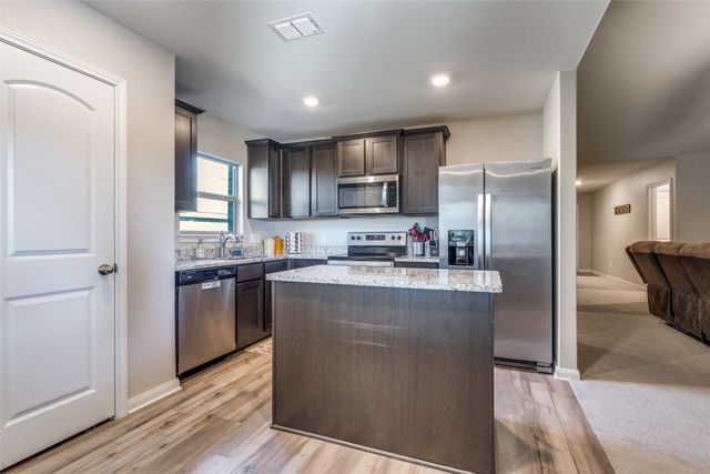 201 Cattlemans Creek Road, Newark, TX 76071