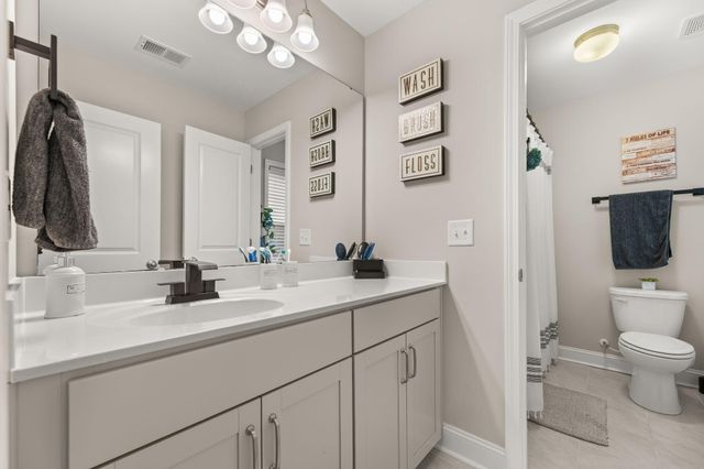 427 Whispering Breeze Lane, Summerville, SC 29486