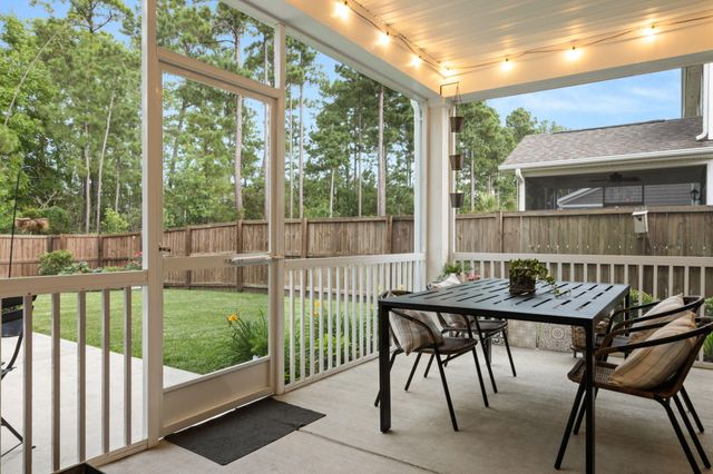 427 Whispering Breeze Lane, Summerville, SC 29486