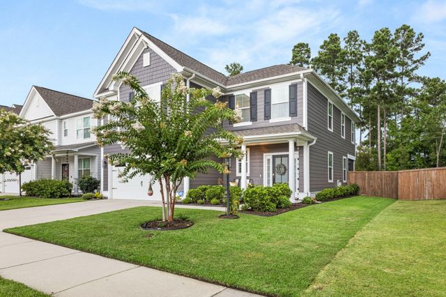 427 Whispering Breeze Lane, Summerville, SC 29486