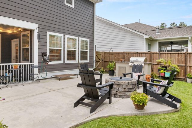 427 Whispering Breeze Lane, Summerville, SC 29486