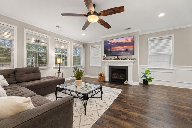 427 Whispering Breeze Lane, Summerville, SC 29486