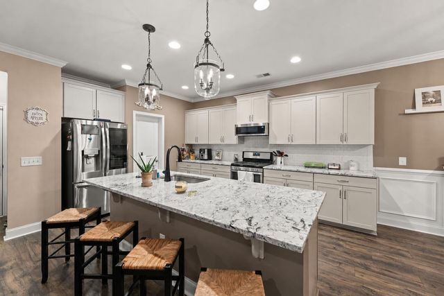 427 Whispering Breeze Lane, Summerville, SC 29486