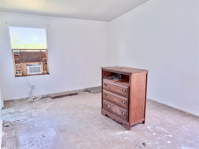 2021 S Weatherford Road, Midlothian, TX 76065