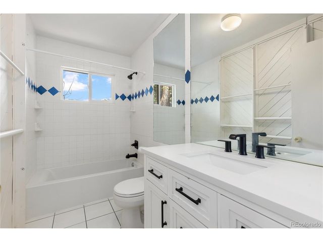315 Harvard Ln, Boulder, CO 80305