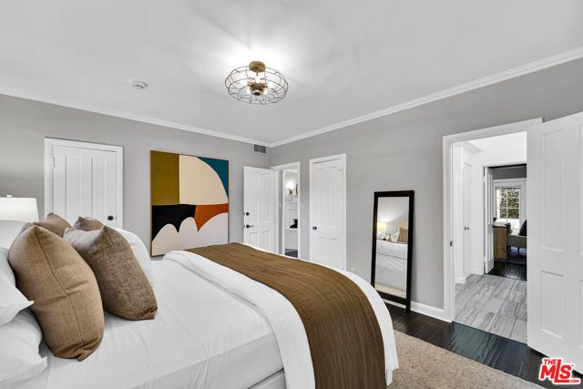 560 N CROFT Avenue, West Hollywood, CA 90048