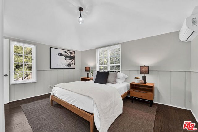 560 N CROFT Avenue, West Hollywood, CA 90048