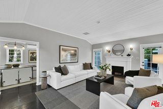 560 N CROFT Avenue, West Hollywood, CA 90048