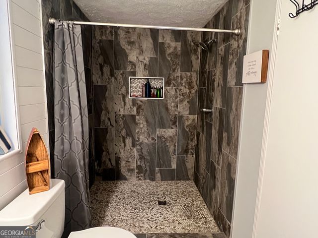 64 Bay Pt, Sparta, GA 31087