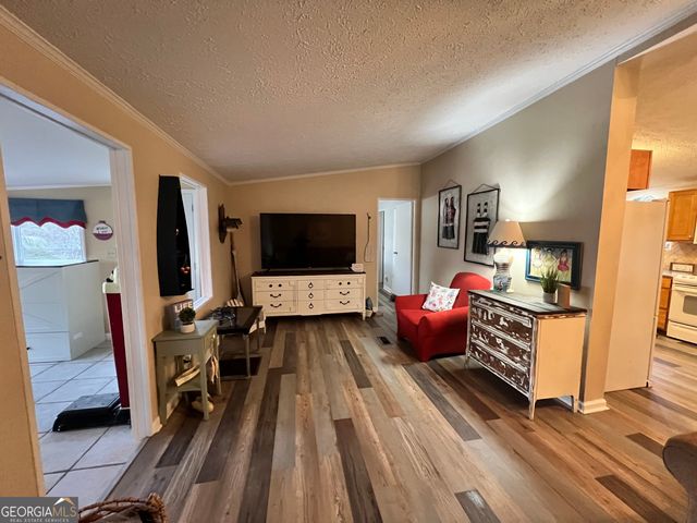 64 Bay Pt, Sparta, GA 31087