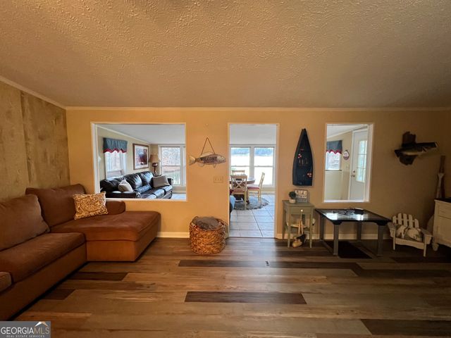 64 Bay Pt, Sparta, GA 31087