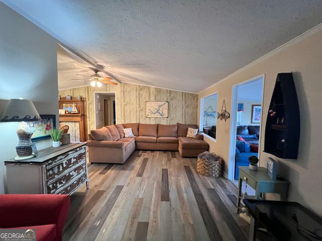 64 Bay Pt, Sparta, GA 31087