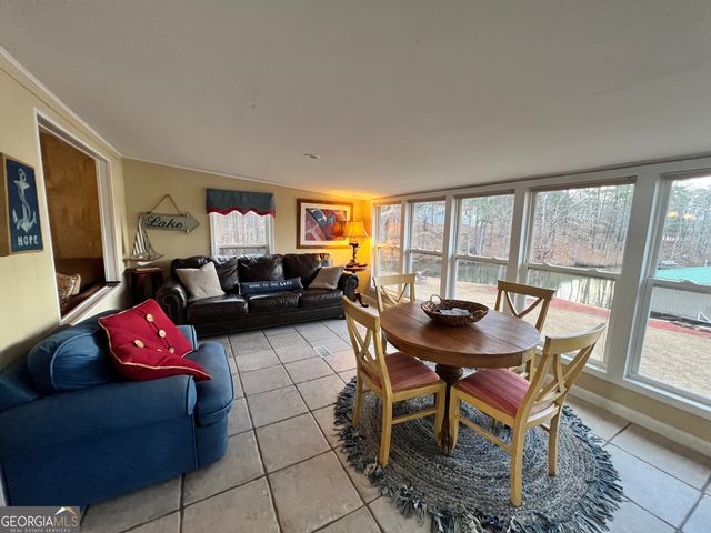 64 Bay Pt, Sparta, GA 31087