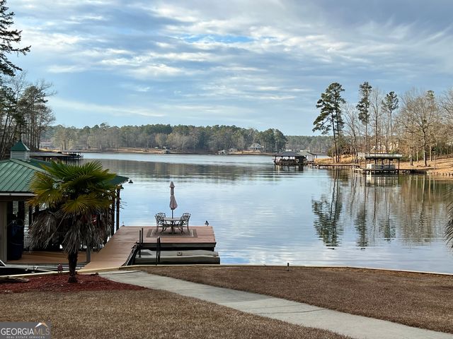 64 Bay Pt, Sparta, GA 31087