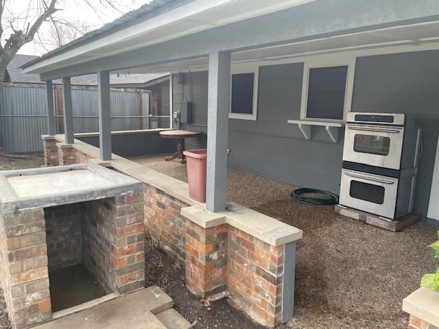 100 W STARLING DR, Austin, TX 78753