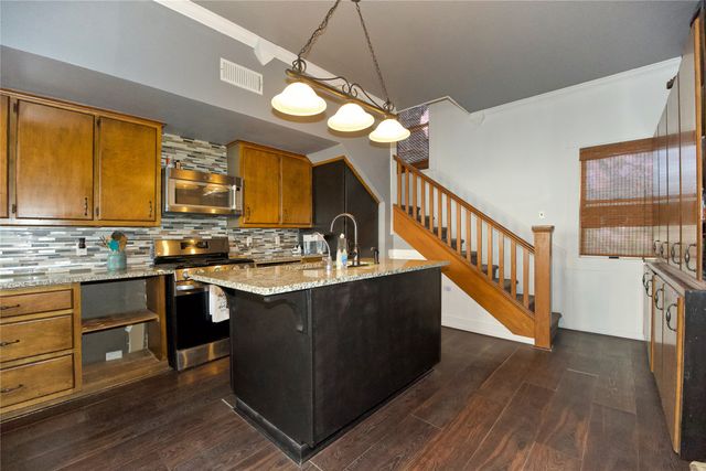 213 CLEMENTS, Gainesville, TX 76240