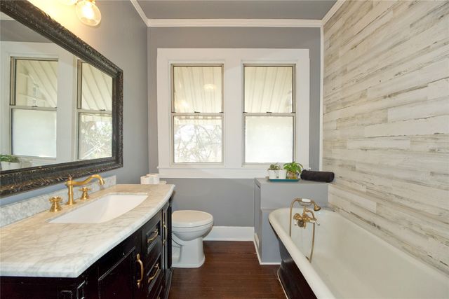 213 CLEMENTS, Gainesville, TX 76240