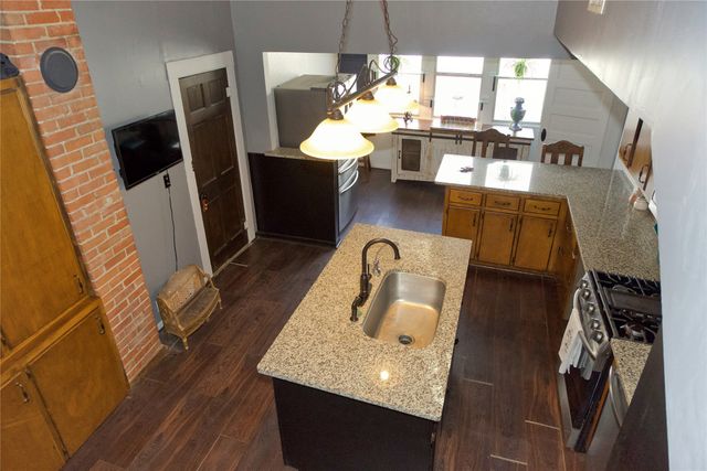 213 CLEMENTS, Gainesville, TX 76240