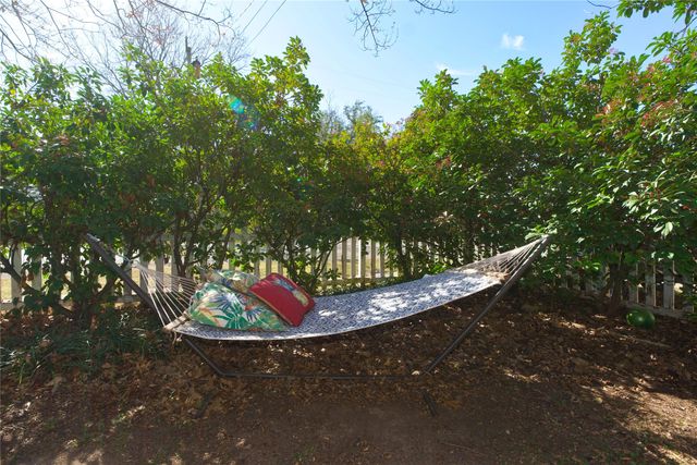 213 CLEMENTS, Gainesville, TX 76240