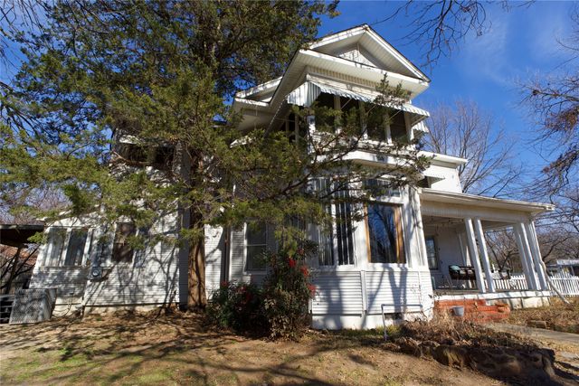 213 CLEMENTS, Gainesville, TX 76240