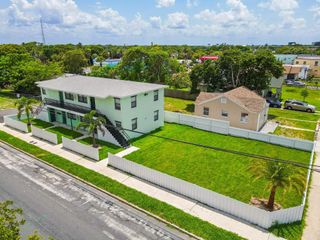 1319 Douglass Avenue #102, West Palm Beach, FL 33401