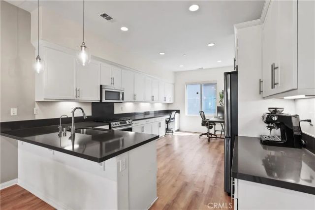 88 Renewal, Irvine, CA 92618