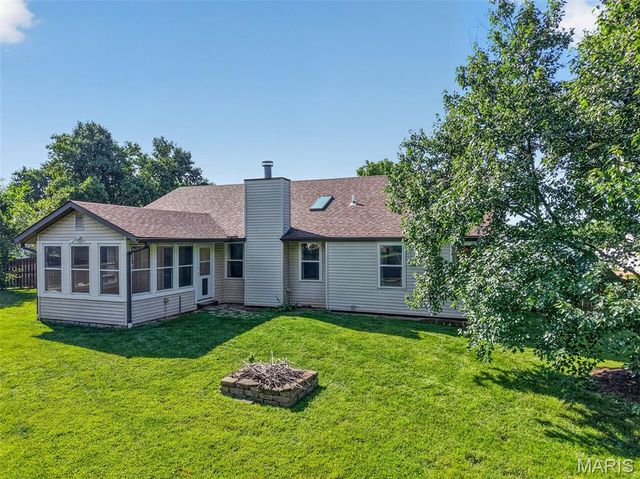 1701 Renoir Drive, O'fallon, MO 63368