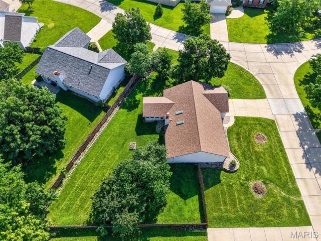 1701 Renoir Drive, O'fallon, MO 63368