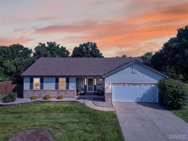 1701 Renoir Drive, O'fallon, MO 63368