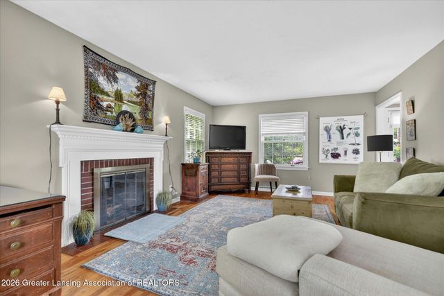 221 Kensington Road, East Lansing, MI 48823