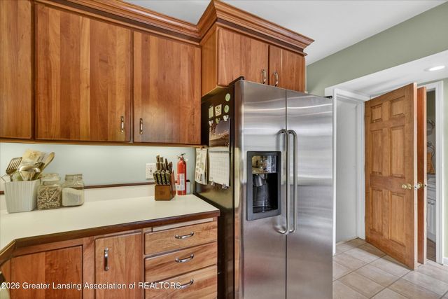 221 Kensington Road, East Lansing, MI 48823