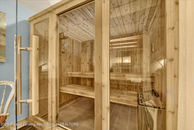 221 Kensington Road, East Lansing, MI 48823