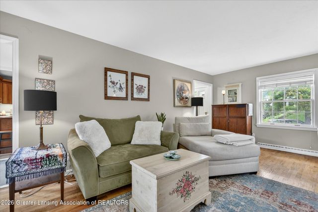 221 Kensington Road, East Lansing, MI 48823