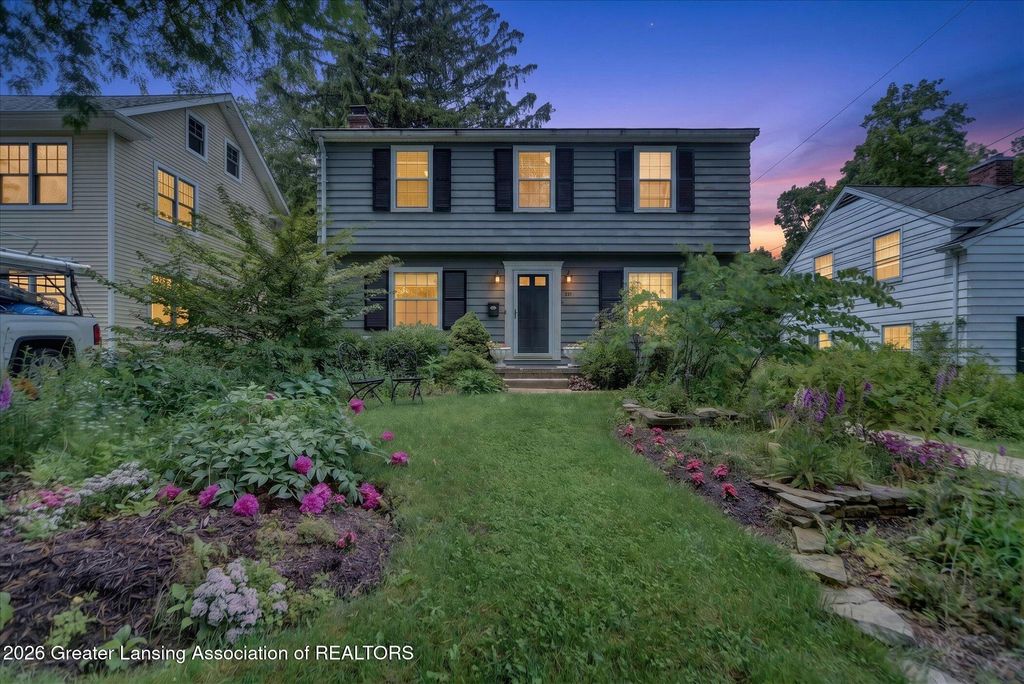 221 Kensington Road, East Lansing, MI 48823