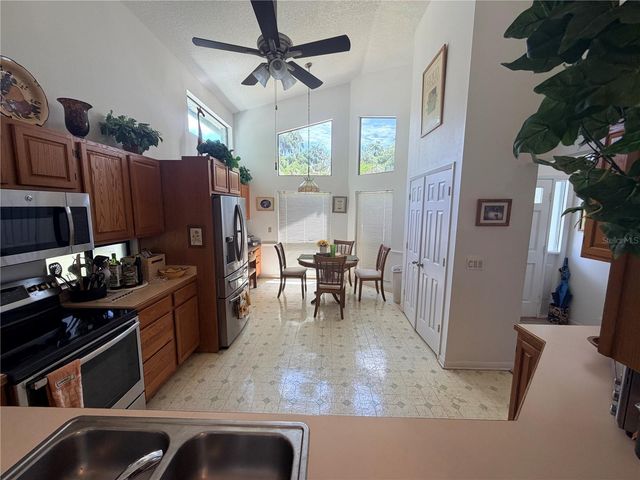 1068 COTTONWOOD COURT, Apopka, FL 32712