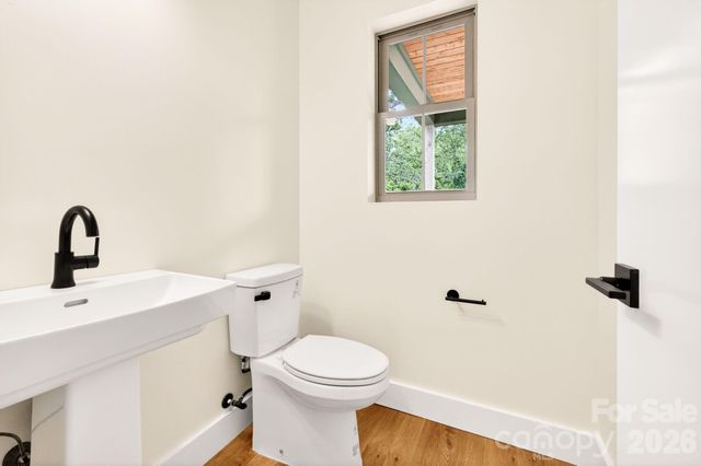 76 Jonestown Road, Asheville, NC 28804