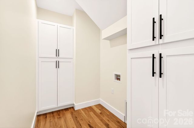 76 Jonestown Road, Asheville, NC 28804